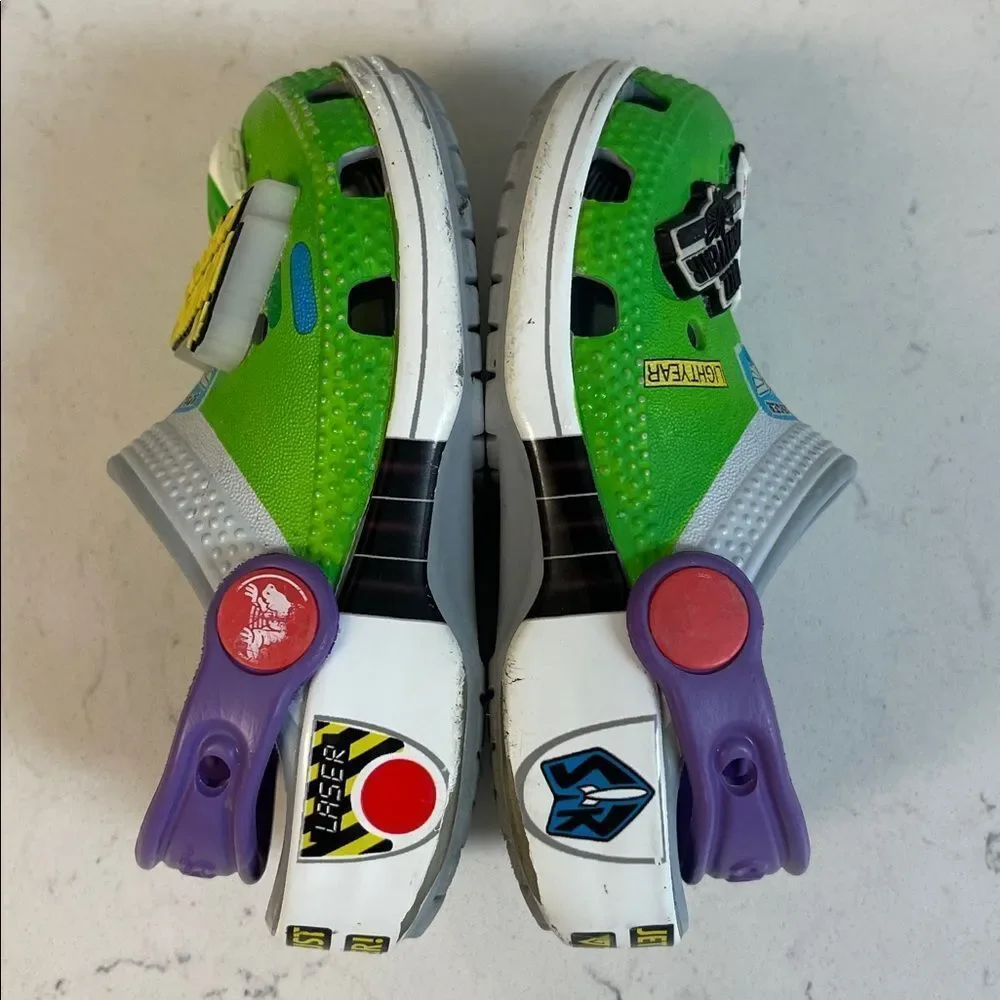 CROCS brand style